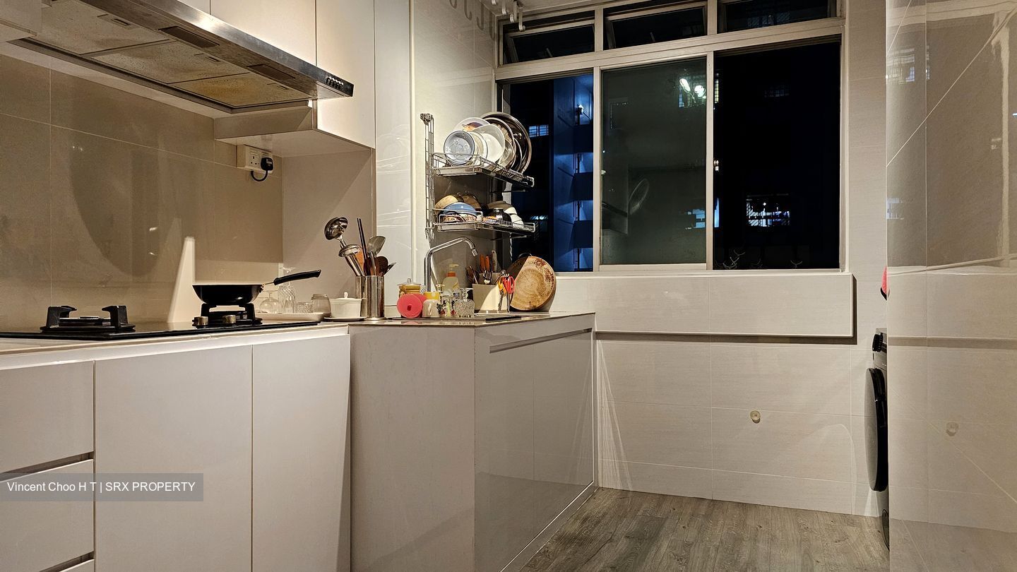 Blk 305 Serangoon Avenue 2 (Serangoon), HDB 3 Rooms #401341371